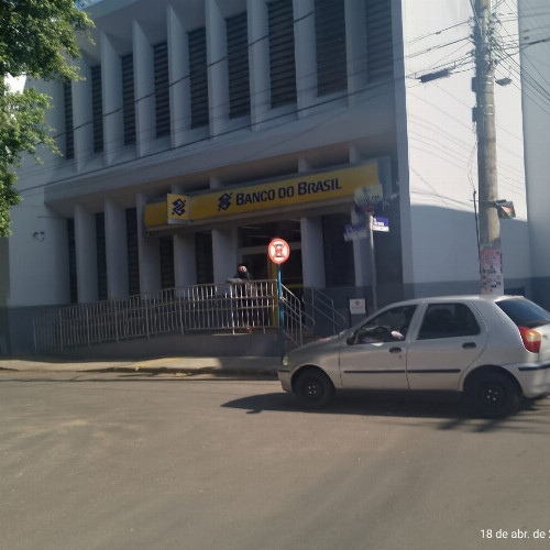 predio-praca-coronel-joaquim-tolentino-14-esquina-com-a-rua-9-de-marco-centro-espinosa-mg-cep-39510-000
