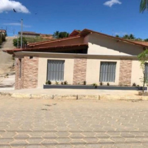 casa-8400m2-106-alq-avenida-milton-vasconcelos-68-lote-06-quadra-22-planalto-santa-helena-de-minas-mg-cep-39874-000