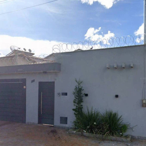 casa-181m2-318m2-avenida-herculino-de-araujo-637-null-null-nossa-senhora-da-saude-itumbiara-go-cep-75523-100