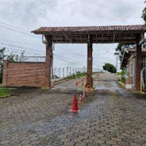 casa-142-ha-268-alq-avenida-jonas-jardim-filho-30-condominio-vale-do-sol-aguada-cachoeira-paulista-sp-cep-12630-000