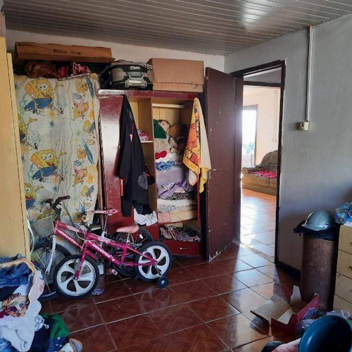 casa-9900m2-132-alq-rua-rosmar-dinies-escobar-688-null-null-contorno-ponta-grossa-pr-cep-84060-380