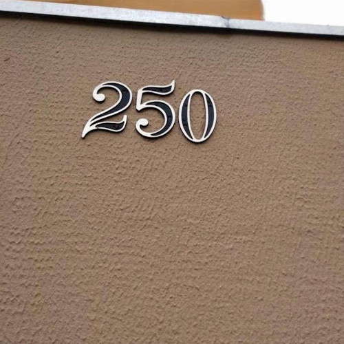 casa-5992m2-rua-alameda-bladilei-alves-cardoso-250-casa-no-02-residencial-amarilis-ii-jardim-das-palmeiras-ii-uberlandia-mg-cep-38412-866