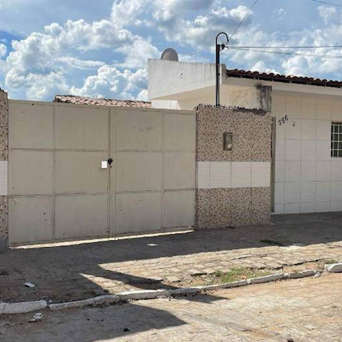casa-136-ha-2-ha-rua-11-356-tancredo-neves-serra-talhada-pe-cep-56909-290