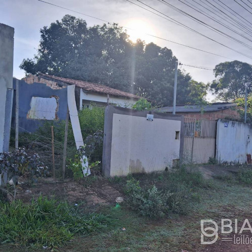 casa-18-ha-149-alq-loteamento-pacaembu-2-quadra-152-flor-da-serra-valparaiso-de-goias-go-cep-72870-001