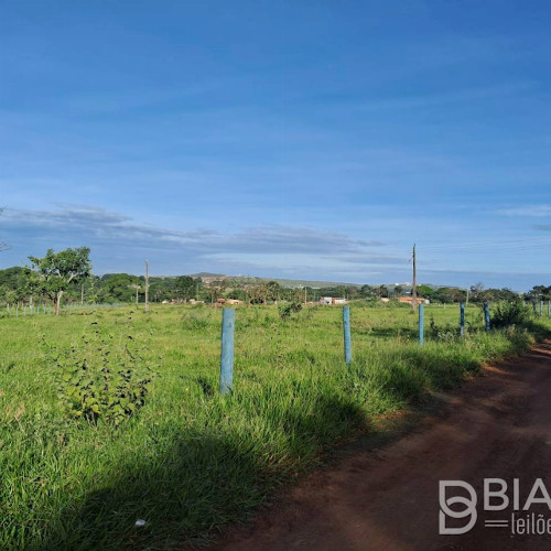 casa-18-ha-149-alq-loteamento-pacaembu-2-quadra-152-flor-da-serra-valparaiso-de-goias-go-cep-72870-001