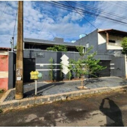 casa-103-alq-107-ha-rua-lidia-560-lote-04-quadra-41-jardim-canaa-uberlandia-mg-cep-38412-390