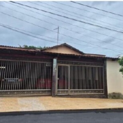 casa-4851m2-231-ha-rua-f1-25-conjunto-residencial-aruana-i-goiania-go-cep-74740-090
