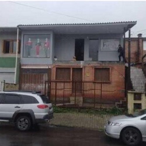 casa-7650m2-111-alq-rua-amadio-perini-330-diamantino-caxias-do-sul-rs-cep-95055-060