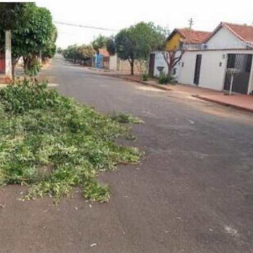 casa-7200m2-103-alq-rua-benedito-lemos-do-prado-170-null-null-municipal-quirinopolis-go-cep-75860-000