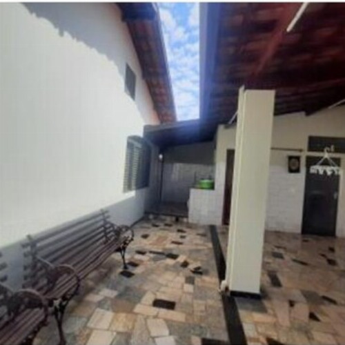 casa-151-ha-124-alq-rua-vereador-adolfo-nimptz-123-jardim-america-engenheiro-coelho-sp-cep-13445-001