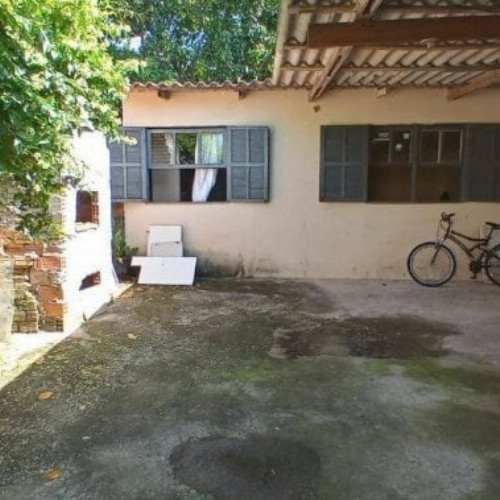 casa-168-ha-159-alq-rua-prefeito-gil-ungaretti-45-null-null-progresso-laguna-sc-cep-88790-000