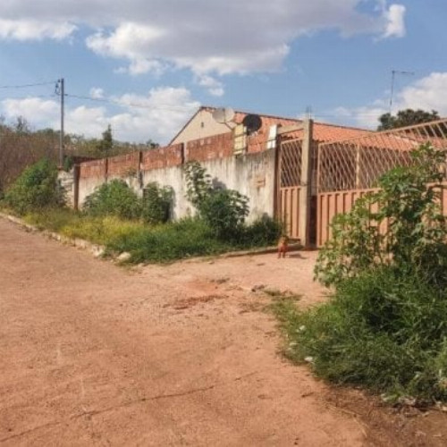 casa-150m2-210m2-rua-trinta-e-cinco-5-casa-05-parque-da-barragem-setor-12-aguas-lindas-de-goias-go-cep-72910-001