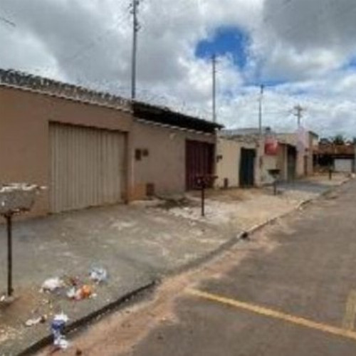 casa-9982m2-208-ha-rua-das-alamandas-50-casa-02-condominio-residencial-e-w-07-setor-pontakayana-trindade-go-cep-75380-001