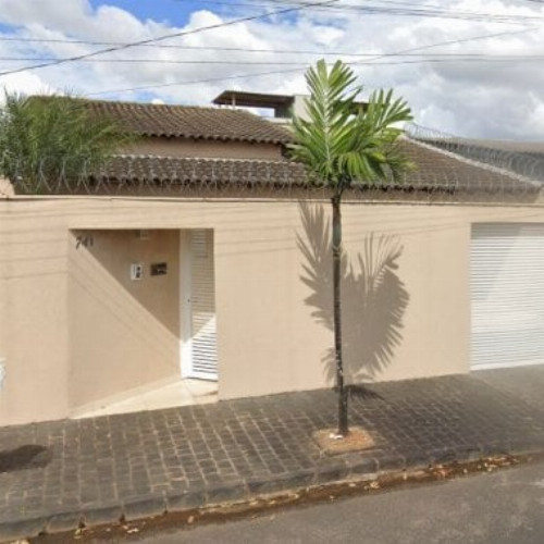 casa-173-ha-124-alq-rua-mario-augusto-pinto-741-setor-d-santa-monica-uberlandia-mg-cep-38400-001
