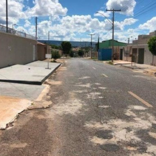 casa-8872m2-149-alq-rua-2-504-lote-n-04-quadra-n-02-01-vaga-jardim-esmeralda-caldas-novas-go-cep-75690-000