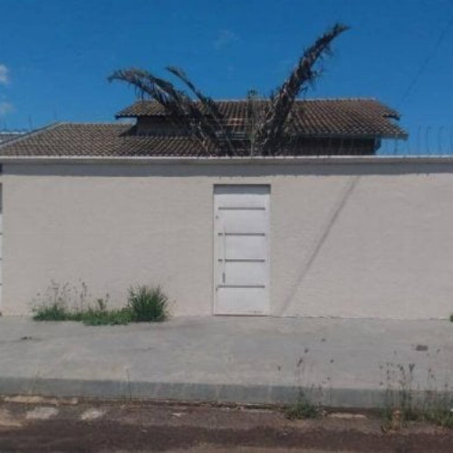 casa-8872m2-149-alq-rua-2-504-lote-n-04-quadra-n-02-01-vaga-jardim-esmeralda-caldas-novas-go-cep-75690-000