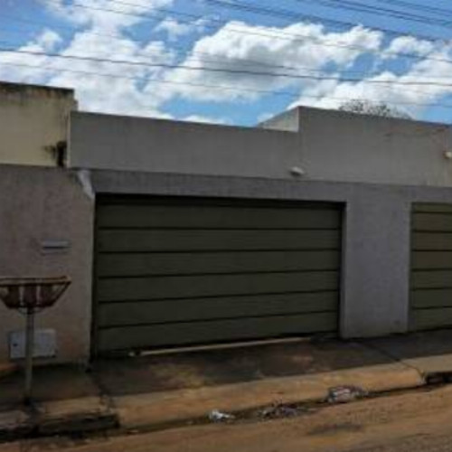 casa-102-ha-17-ha-rua-luzia-arantes-de-freitas-76-casa-centro-santa-helena-de-goias-go-cep-75920-000