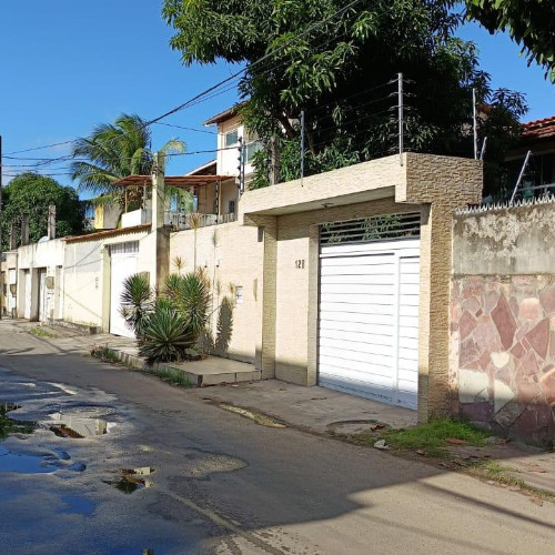 Imóvel de Leilão - CASA 230m² em: Alameda Beija Flor, 12, Lote de número 12 da Quadra B do Condomínio Floresta das Margaridas, (Condomínio Floresta das Margaridas), Jardim das Margaridas, Salvador / BA CEP: 41502-100