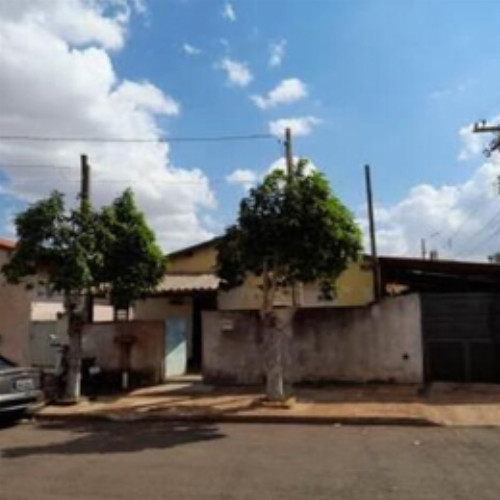 terreno-270m2-travessa-antonio-30-vila-toto-jaboticabal-sp-cep-14870-125
