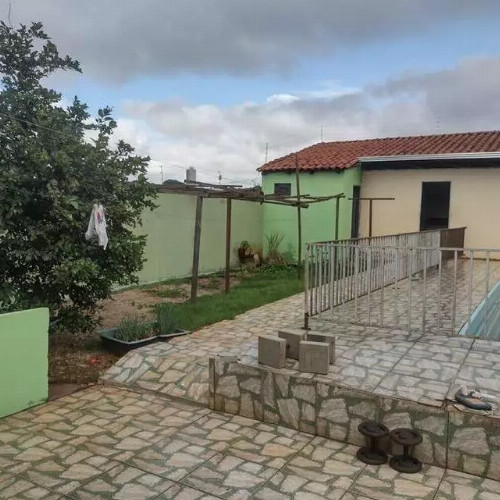 casa-126-alq-243-alq-avenida-filemon-marcelino-de-araujo-185-centro-santa-helena-de-goias-go-cep-75920-000