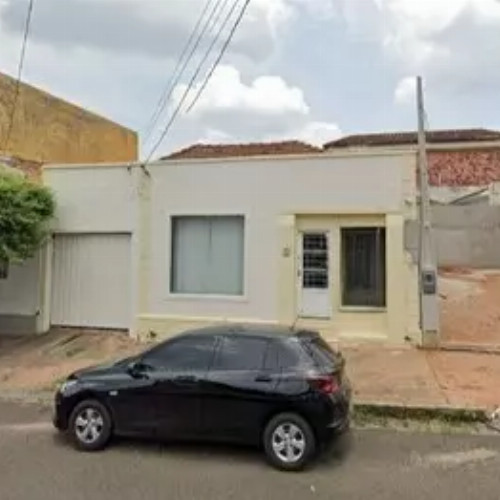 Imóvel de Leilão - CASA 2.17 alq - 1000m² em: Alameda das Espirradeiras, 126, Lote 05 da quadra L, Loteamento Residencial Vale do Canaã, Marília / SP CEP: 17525-458